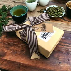 Green Tea Lovers Sampler Gift Box Ribbon Wrapped With Gift Tag 
